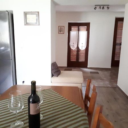 B&B Appartamenti Chez Patty Castel San Pietro Exterior photo